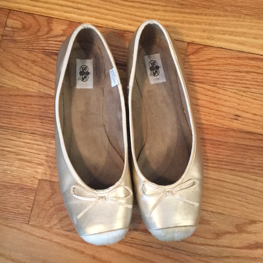 Gold flats